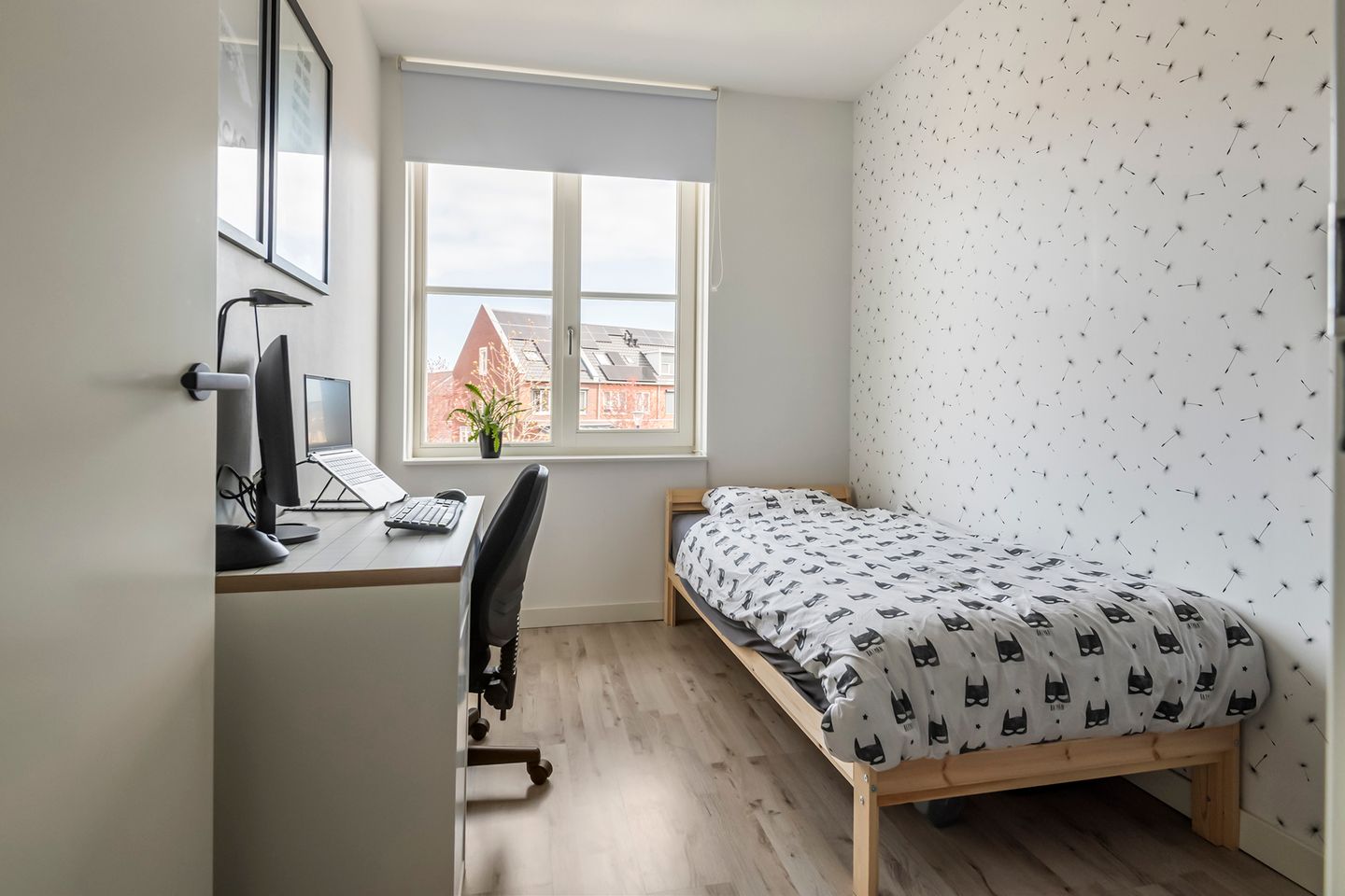 Extended Corner House with Green Views in Hoog Dalem — 35