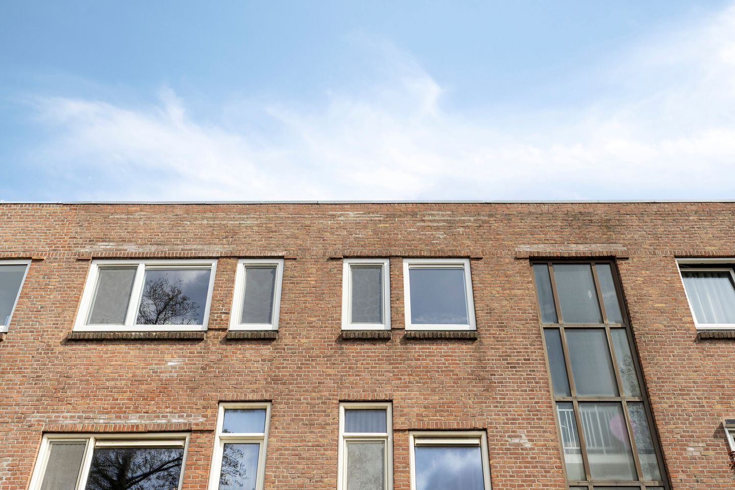 Completely Renovated Top Floor Apartment with Three Bedrooms — 25