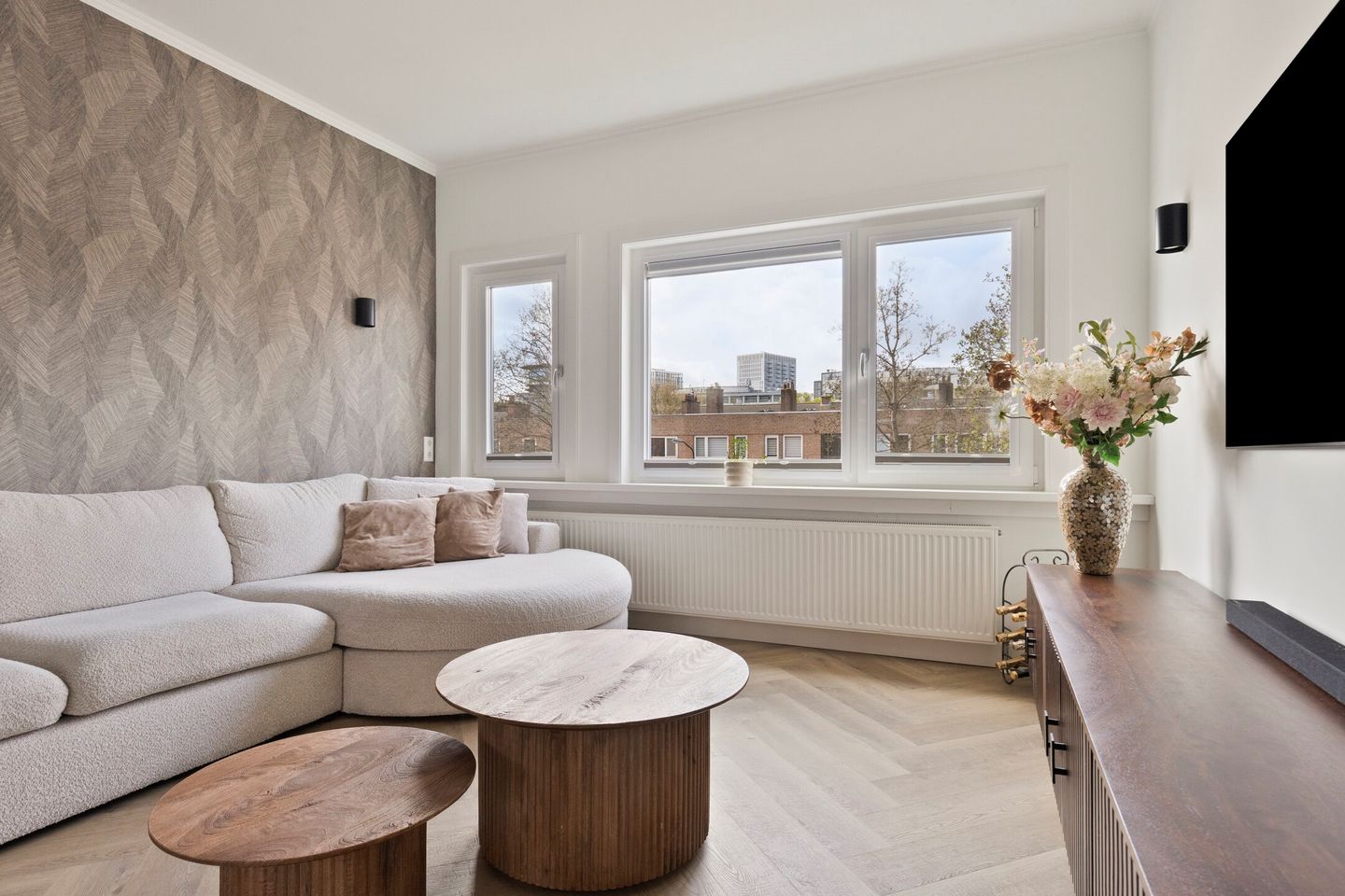 Completely Renovated Top Floor Apartment with Three Bedrooms — 29