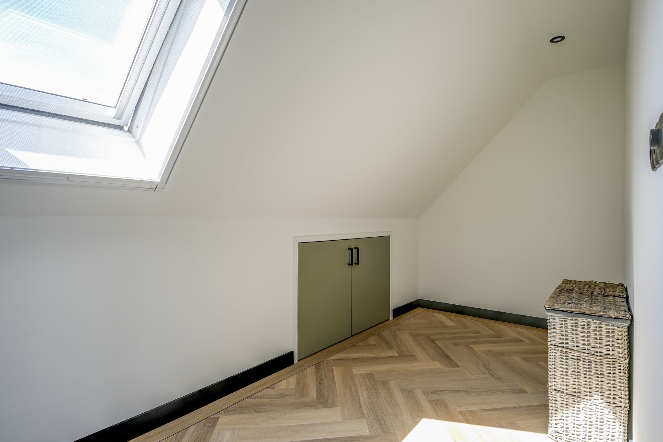 Trendy Finished Terraced House with 4 Bedrooms in Berkel en Rodenrijs — 48