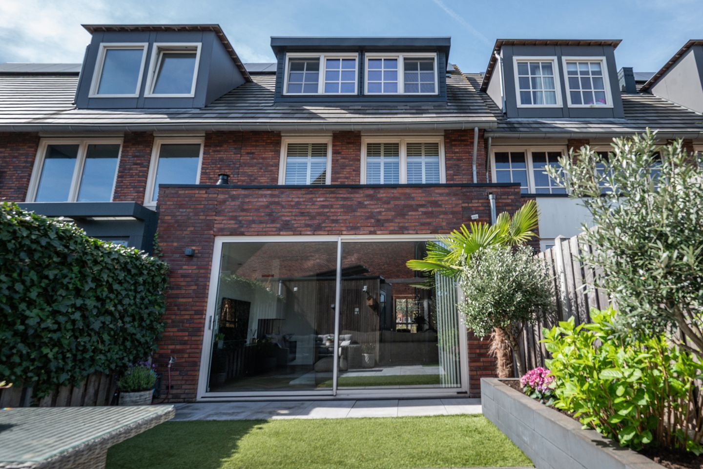 Trendy Finished Terraced House with 4 Bedrooms in Berkel en Rodenrijs — 50