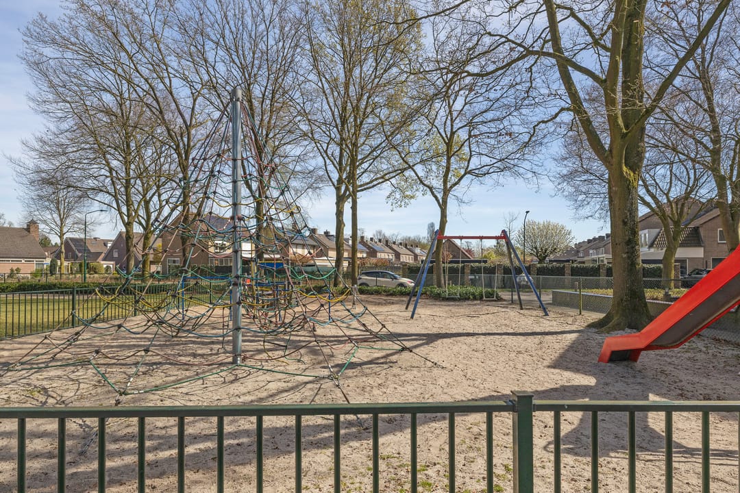 Foto 41 van Margrietstraat 13