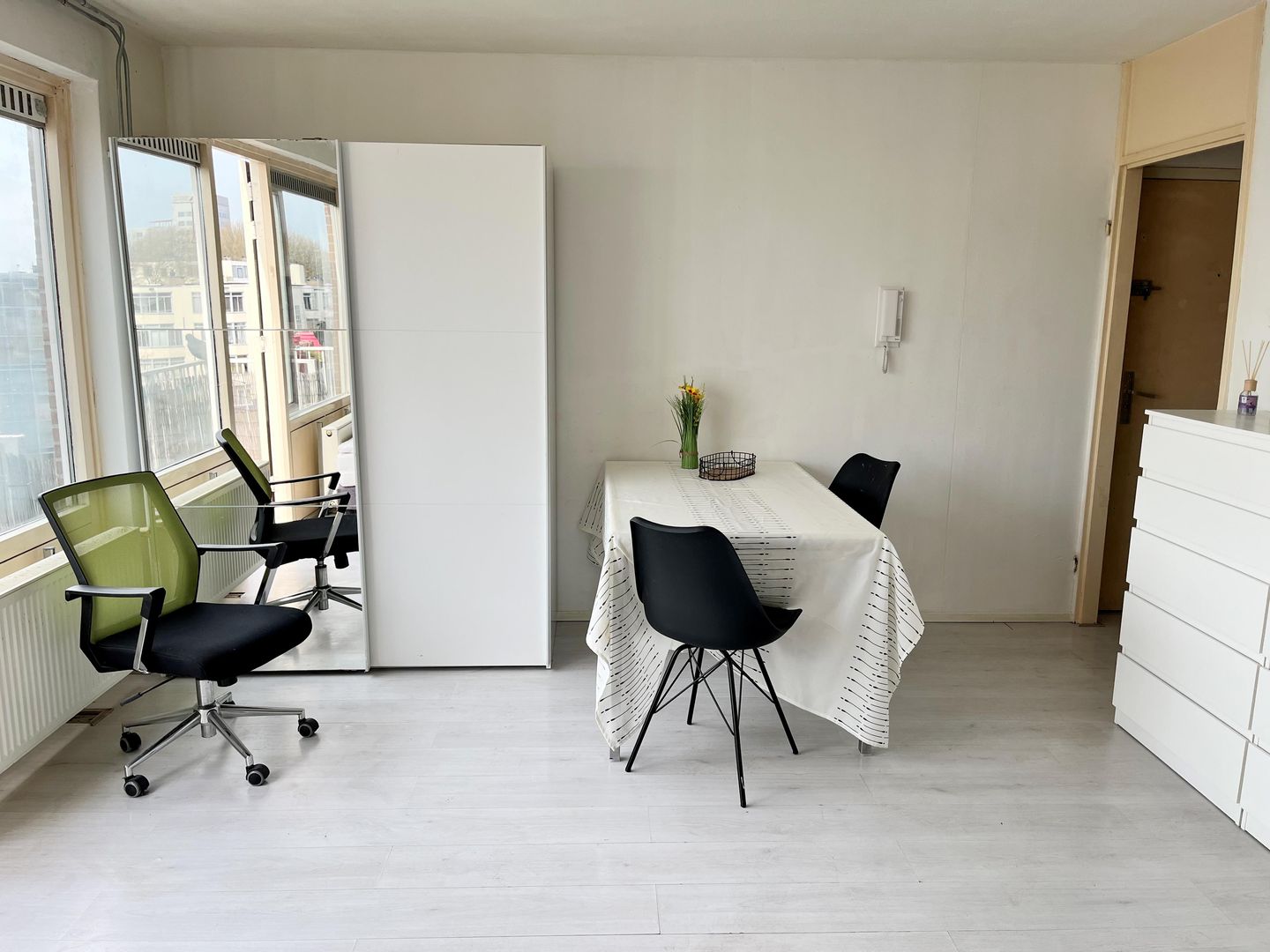 Foto 5 van Charlotte Brontéstraat 157