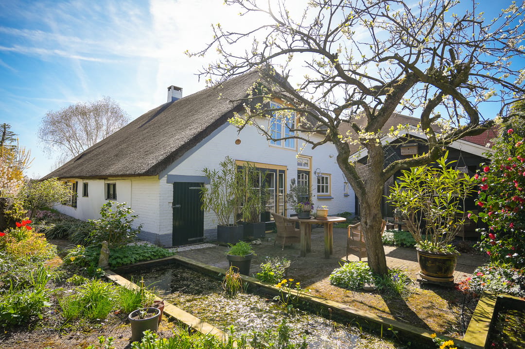Monumental Thatched Farmhouse with Energy Label A and B&B in Waardenburg — 32