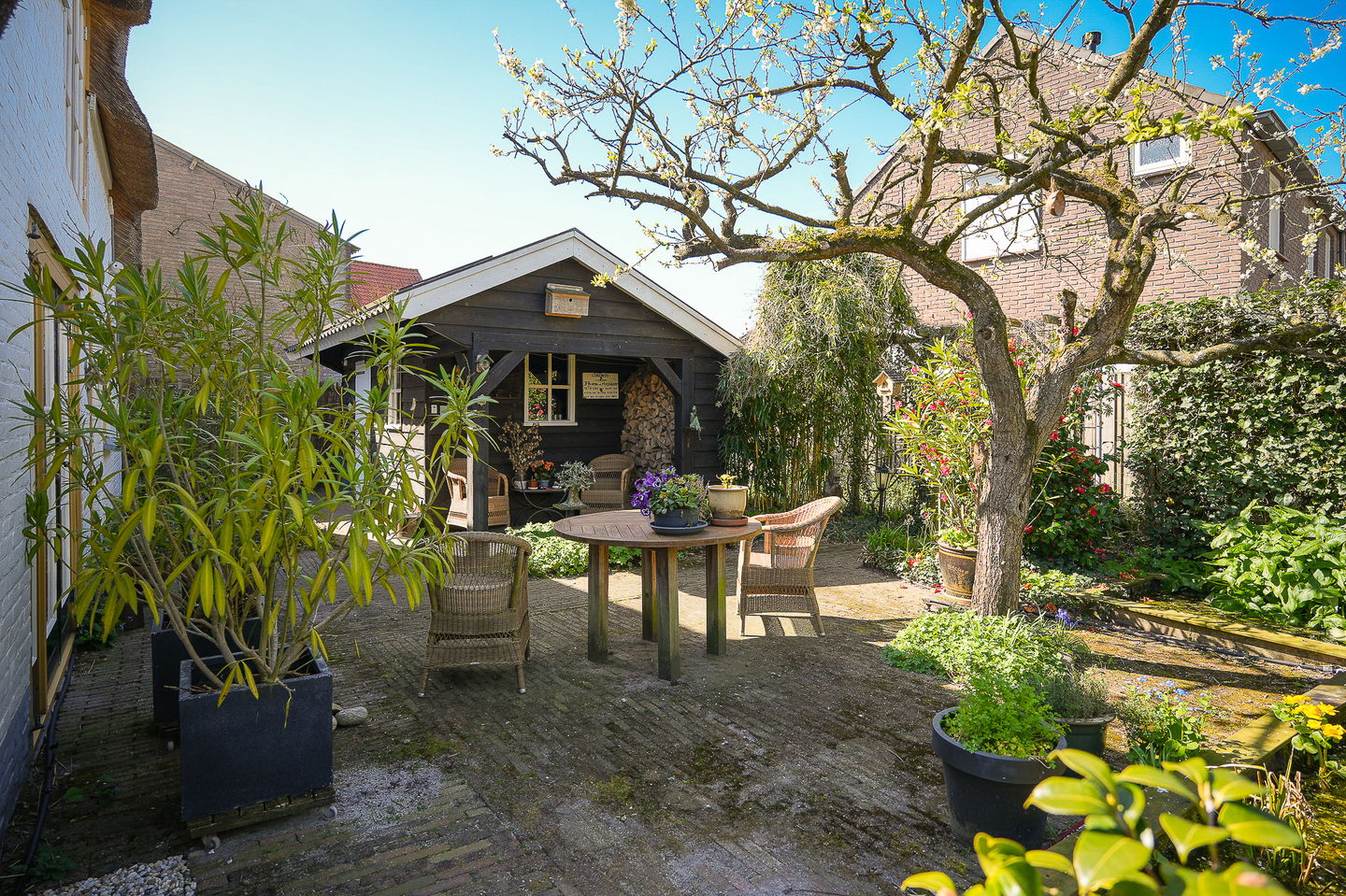 Monumental Thatched Farmhouse with Energy Label A and B&B in Waardenburg — 35