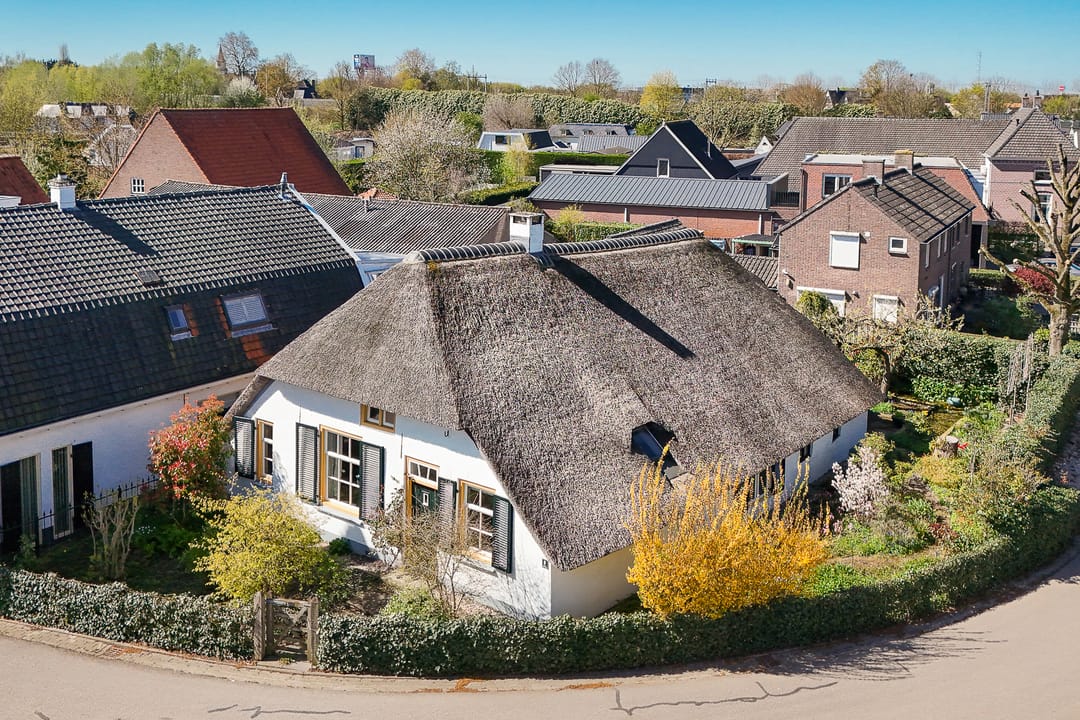 Monumental Thatched Farmhouse with Energy Label A and B&B in Waardenburg — 53