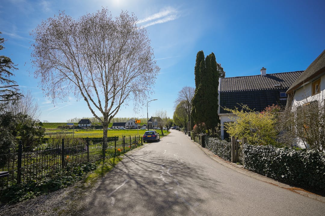 Monumental Thatched Farmhouse with Energy Label A and B&B in Waardenburg — 56