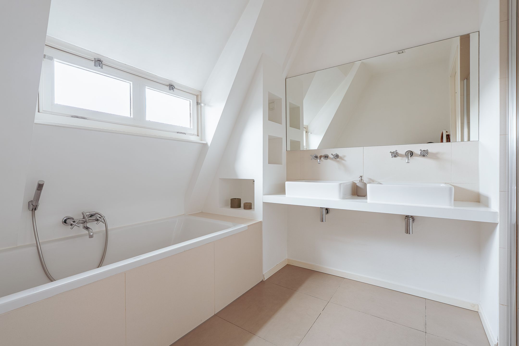 Photo 30 of Valeriusstraat 158-3