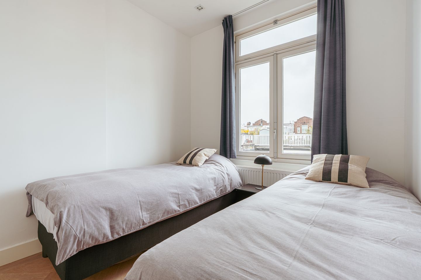 Photo 34 of Valeriusstraat 158-3