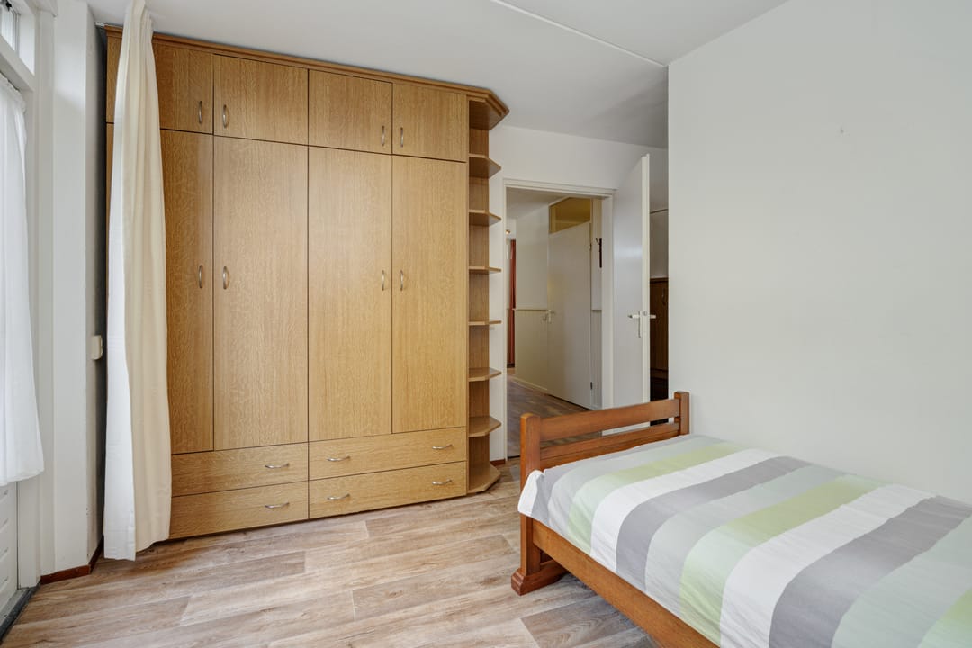 Ground floor apartment with private garden and parking in Heesch center — 17