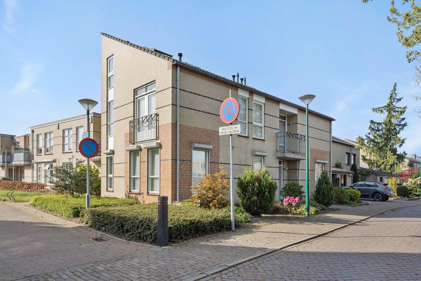 Ground floor apartment with private garden and parking in Heesch center — 34