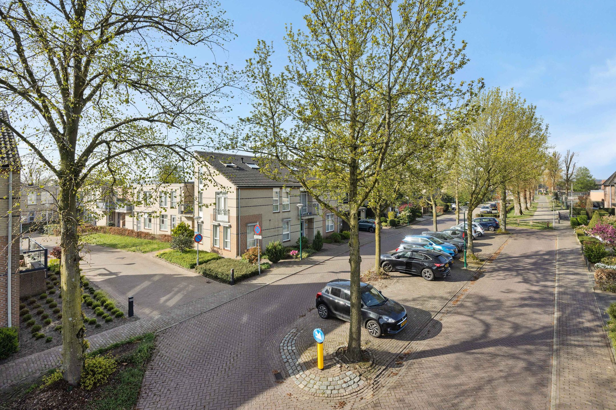 Ground floor apartment with private garden and parking in Heesch center — 36
