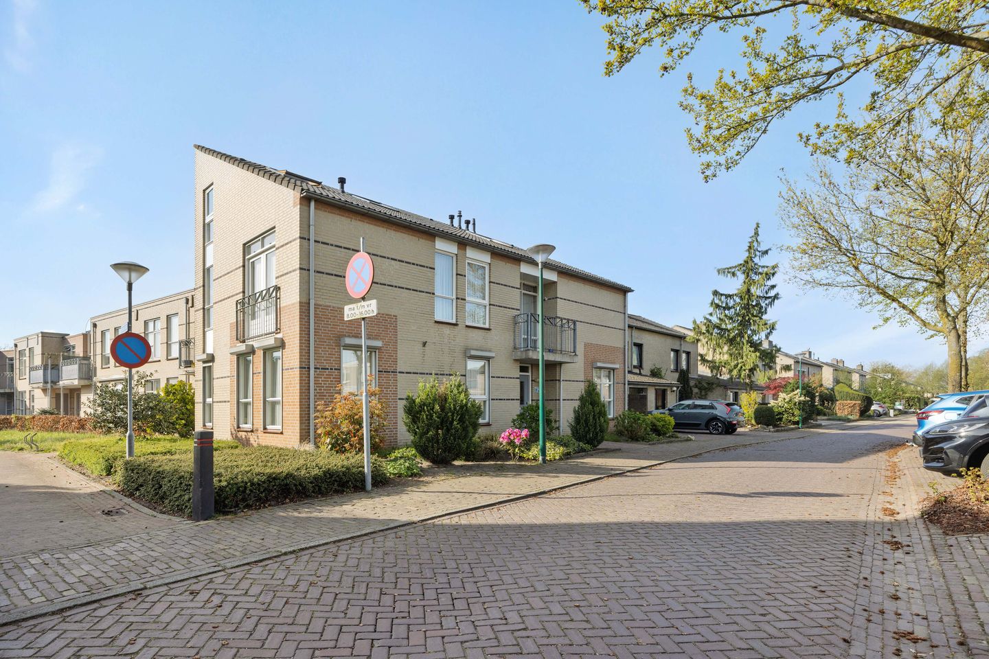 Ground floor apartment with private garden and parking in Heesch center — 35