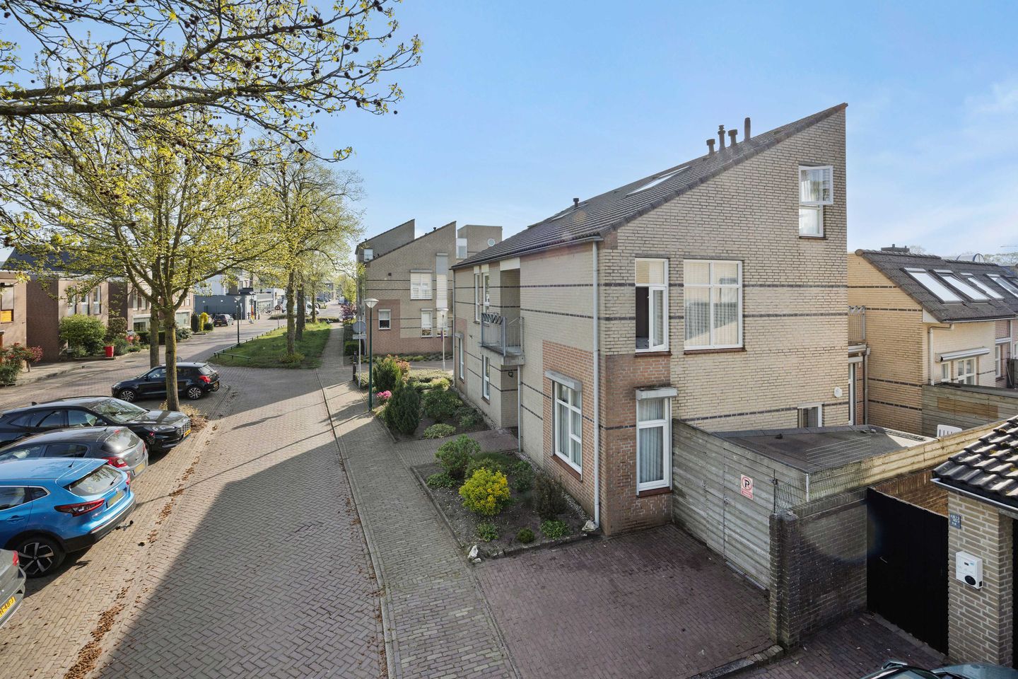Ground floor apartment with private garden and parking in Heesch center — 40