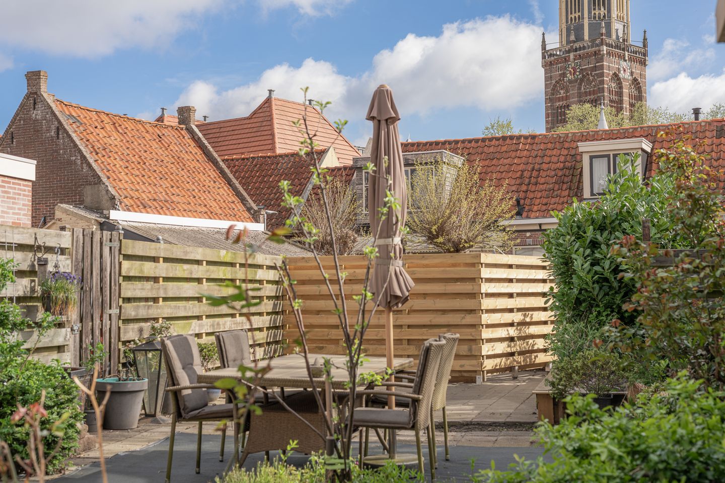 Characterful townhouse with deep sunny garden in historic Enkhuizen city center — 44