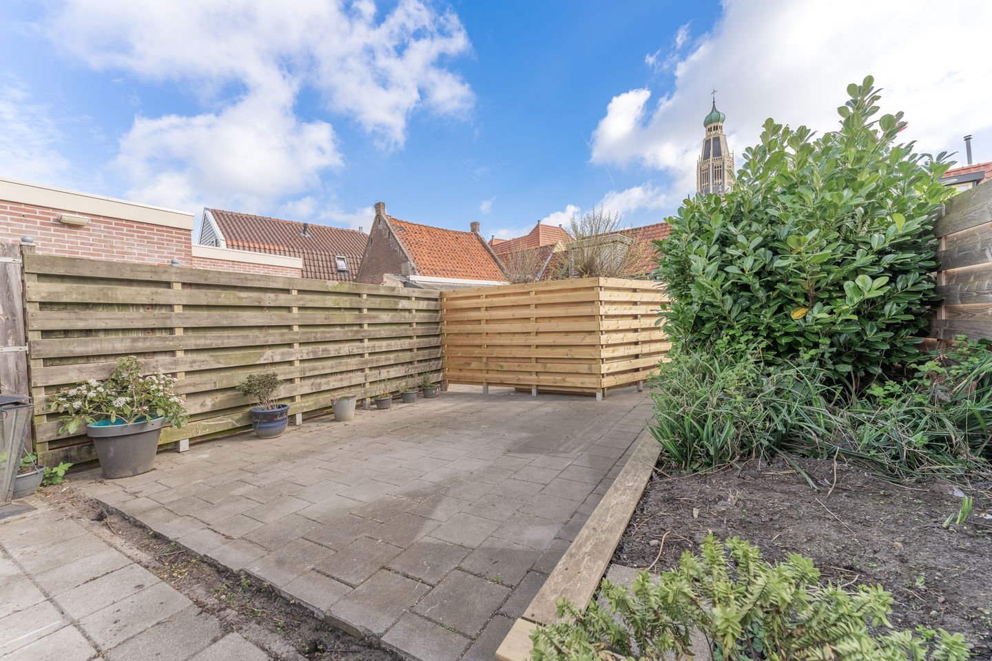 Characterful townhouse with deep sunny garden in historic Enkhuizen city center — 49