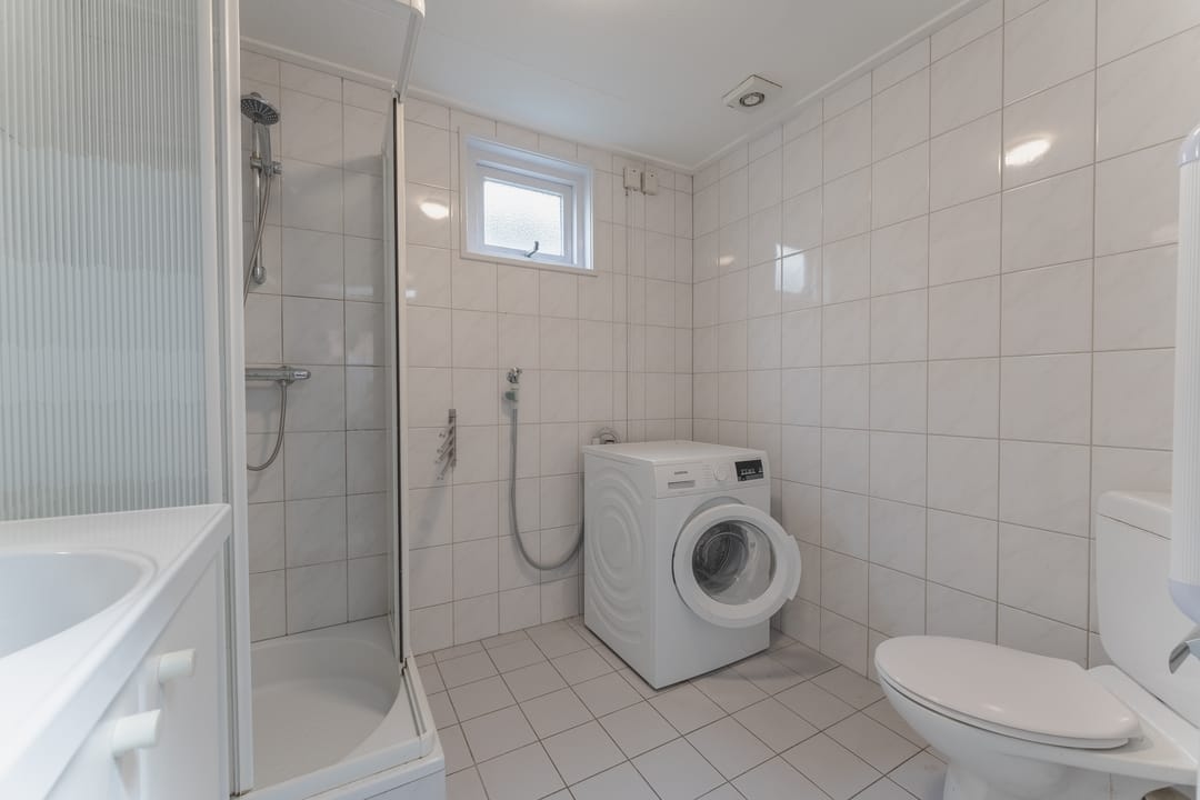 Characterful townhouse with deep sunny garden in historic Enkhuizen city center — 31