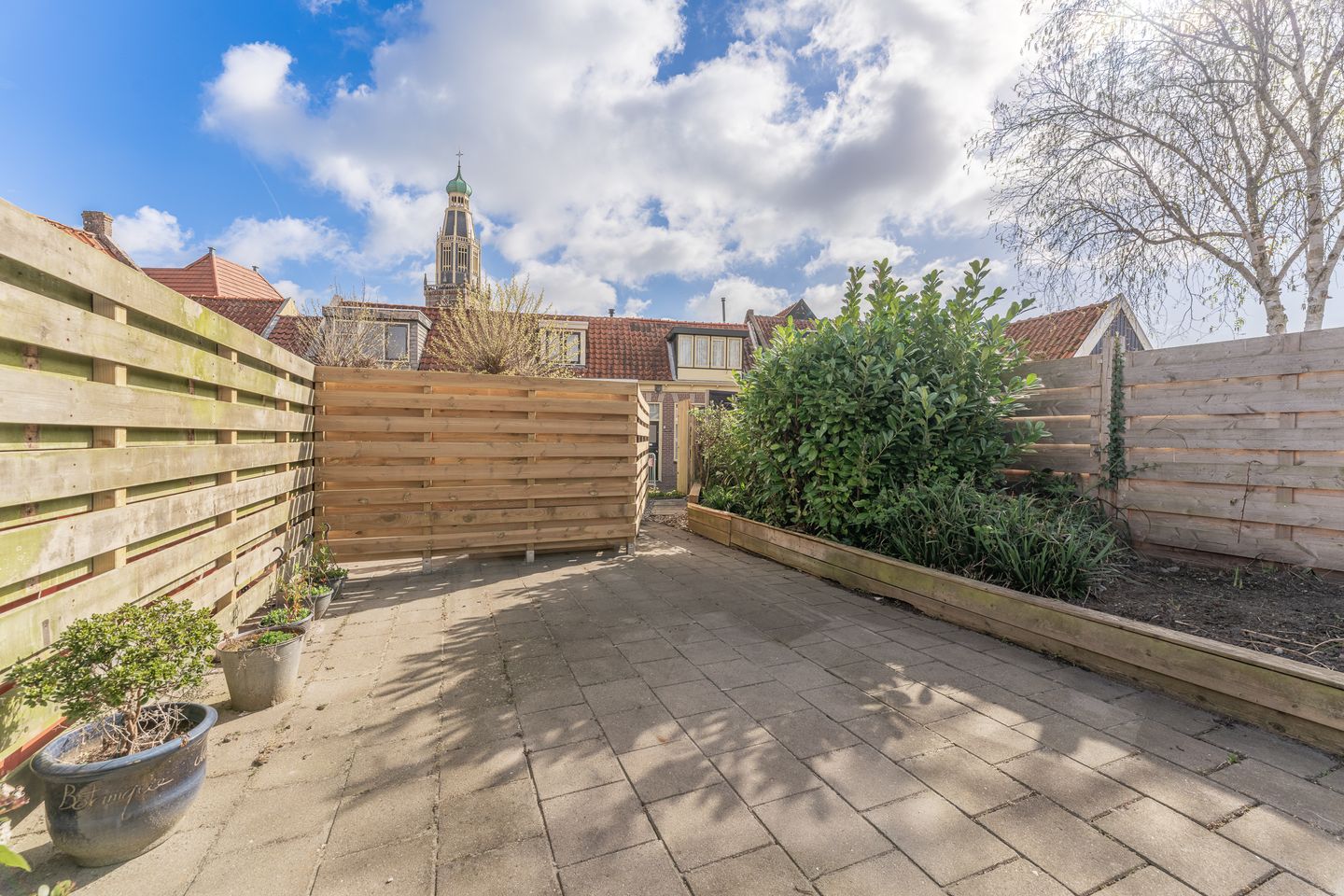 Characterful townhouse with deep sunny garden in historic Enkhuizen city center — 50
