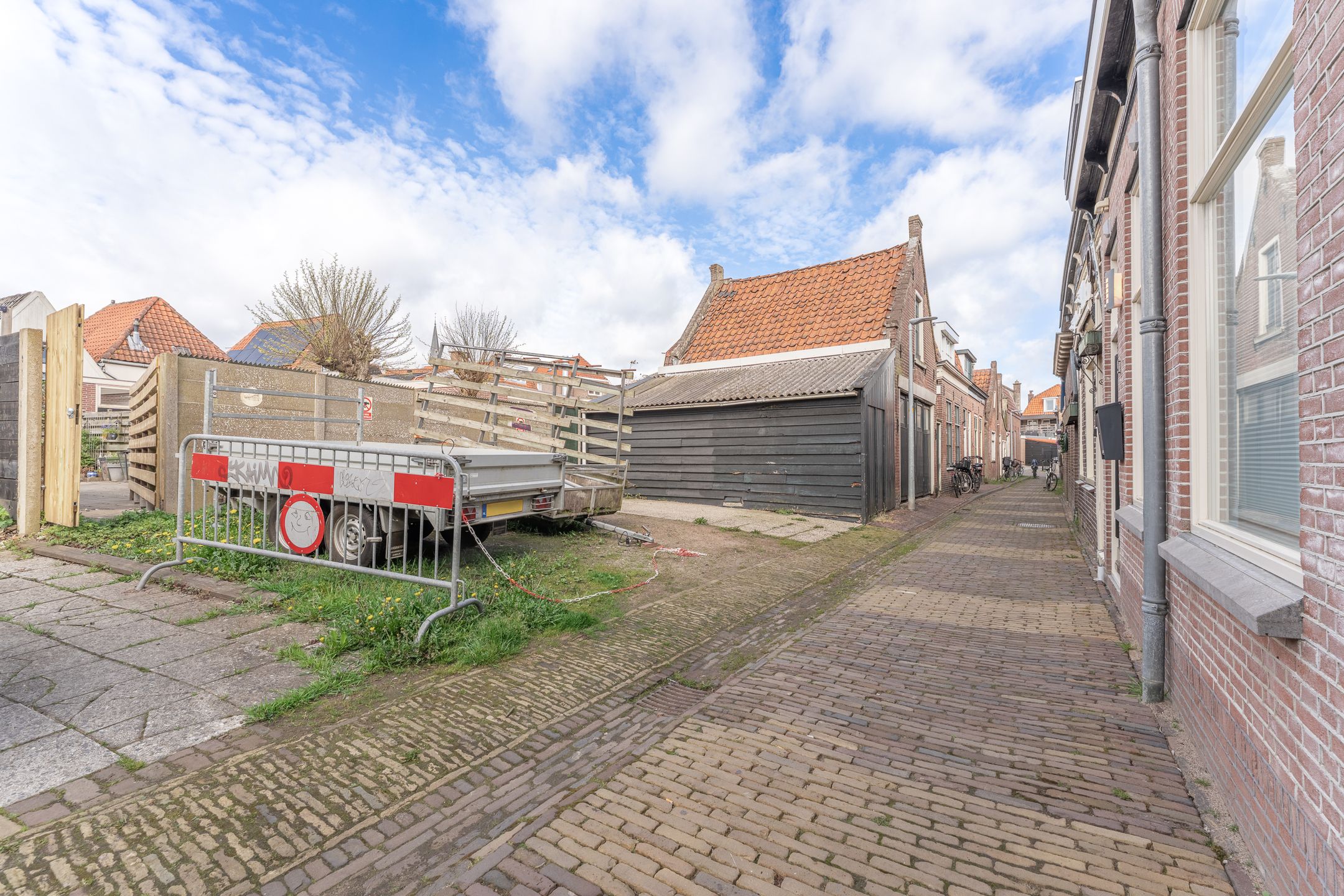 Characterful townhouse with deep sunny garden in historic Enkhuizen city center — 51