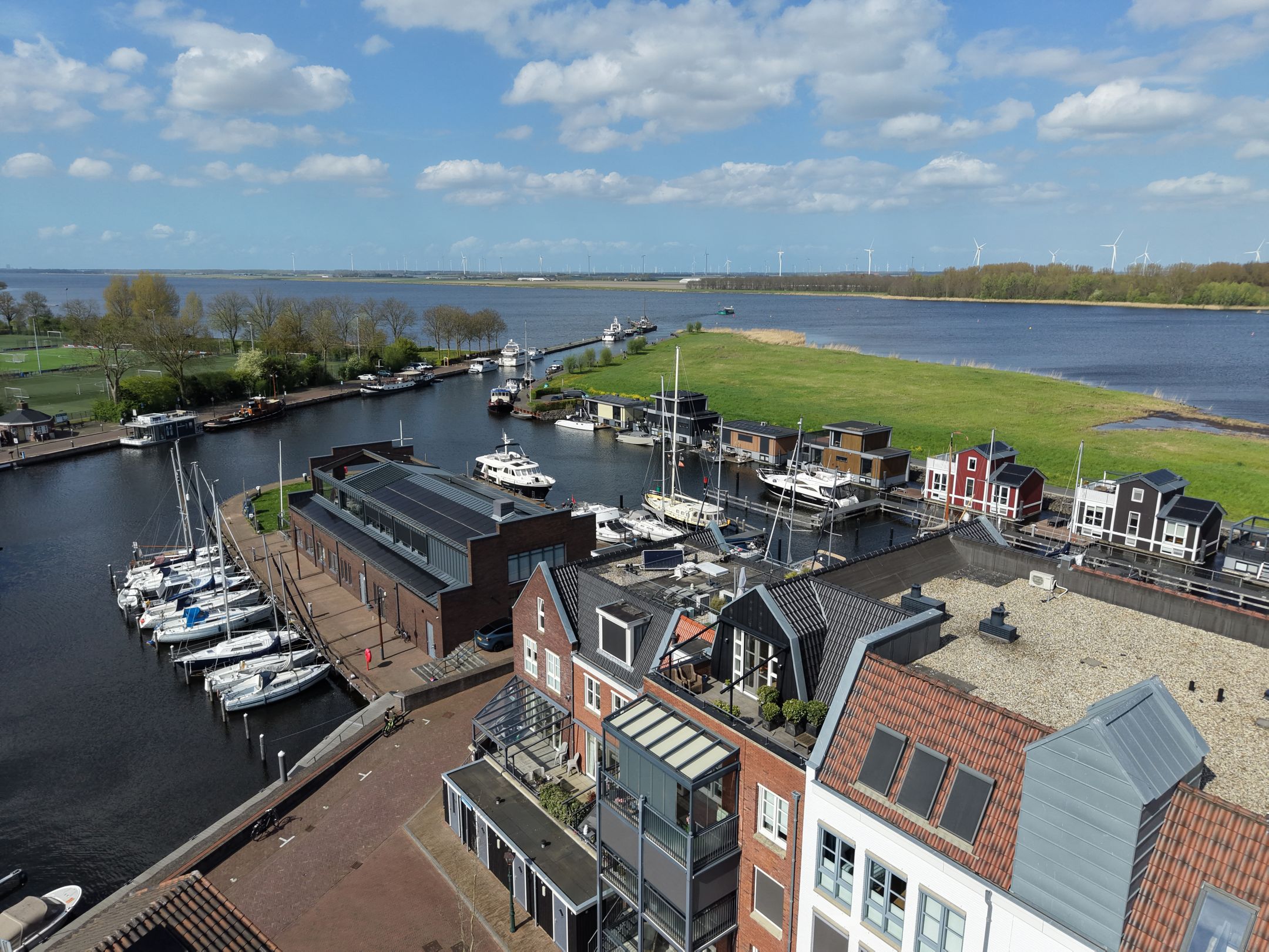Photo 3 of Zuiderzeeboulevard 13