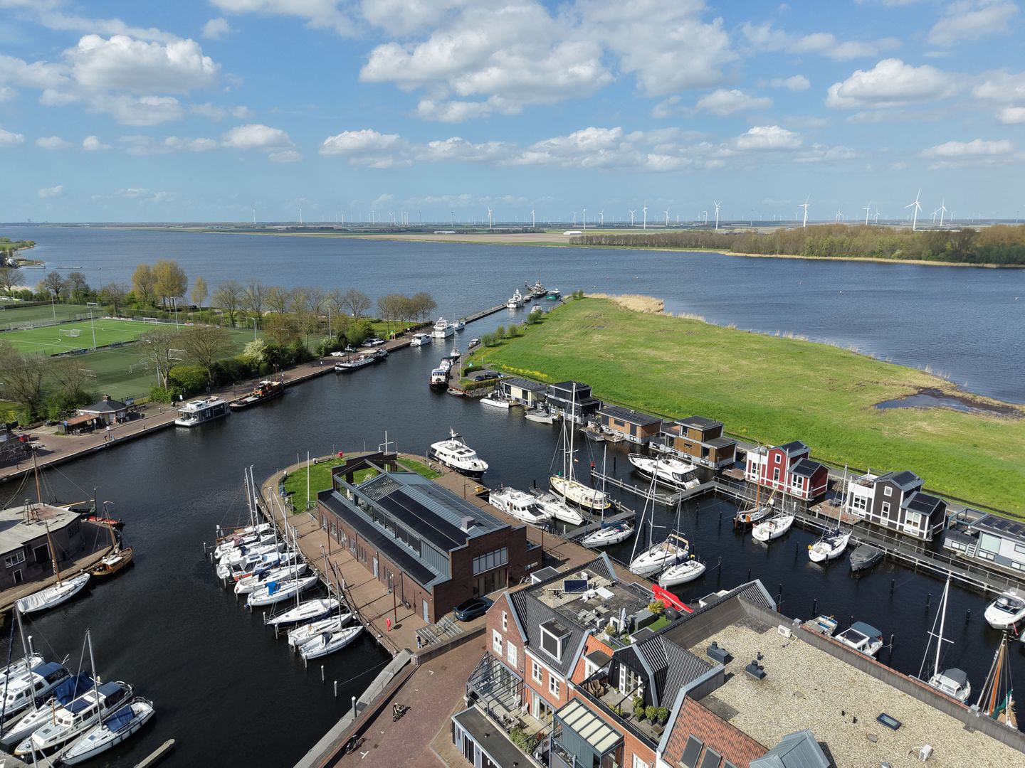 Photo 1 of Zuiderzeeboulevard 13