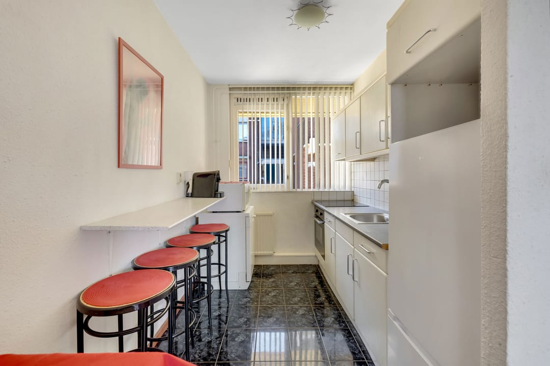 Sunny Maisonette with Roof Terrace and Garage near Veldhoven City Center — 16