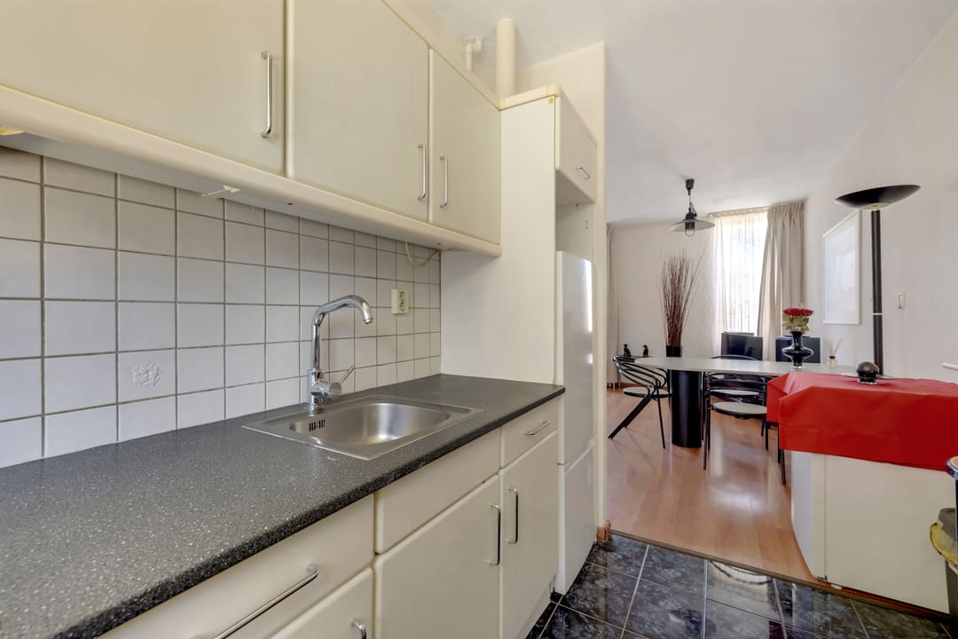 Sunny Maisonette with Roof Terrace and Garage near Veldhoven City Center — 17