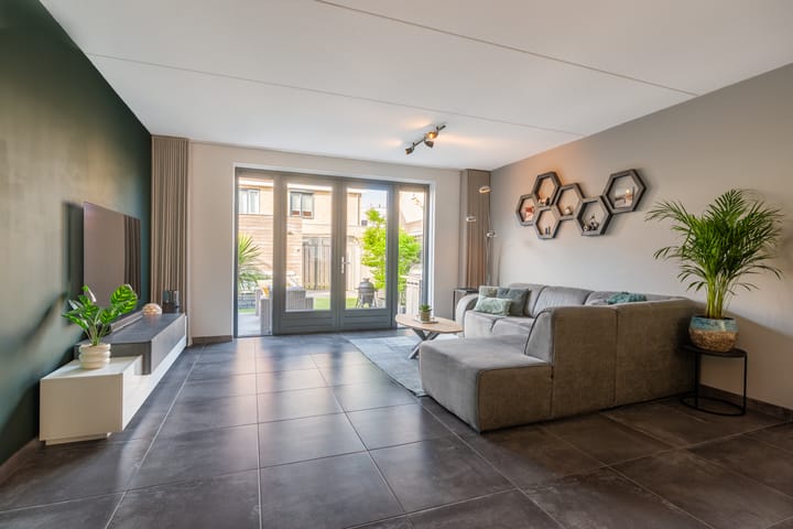 Foto 2 van Sarongweg 9