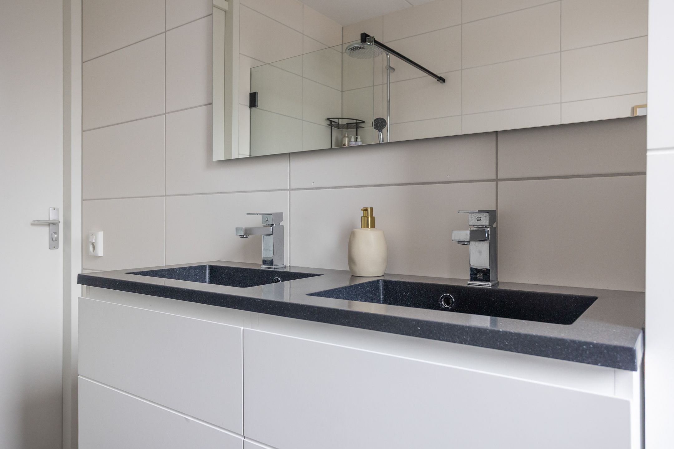 Spacious Move-In Ready Terraced Home with Energy Label A in Almere Buiten — 30