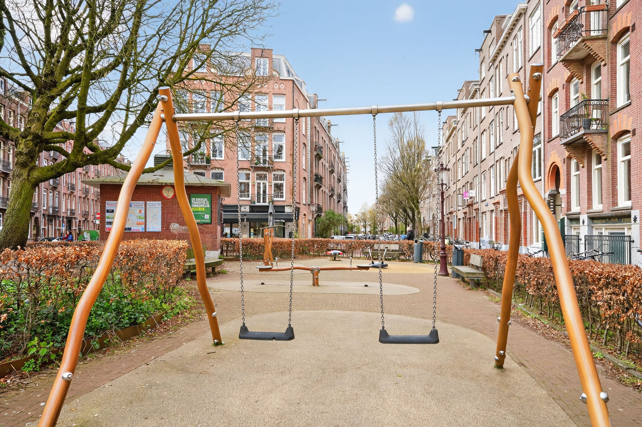 Turn-key Studio with Balcony in Amsterdam's Indische Buurt — 31