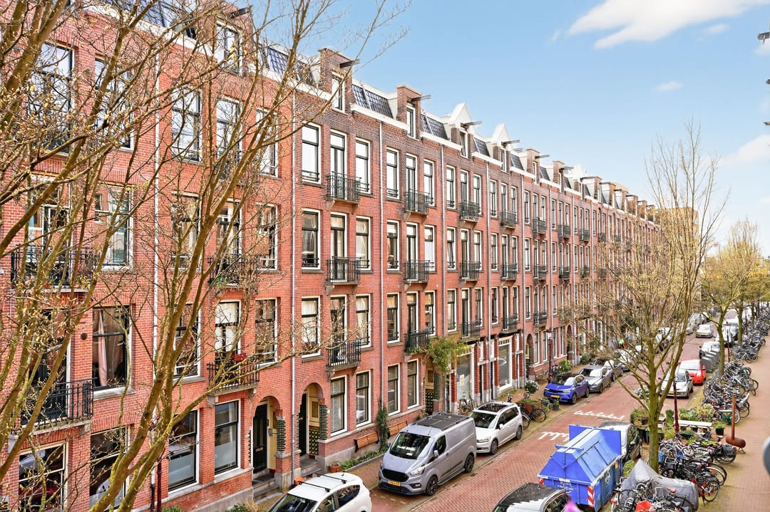 Turn-key Studio with Balcony in Amsterdam's Indische Buurt — 27