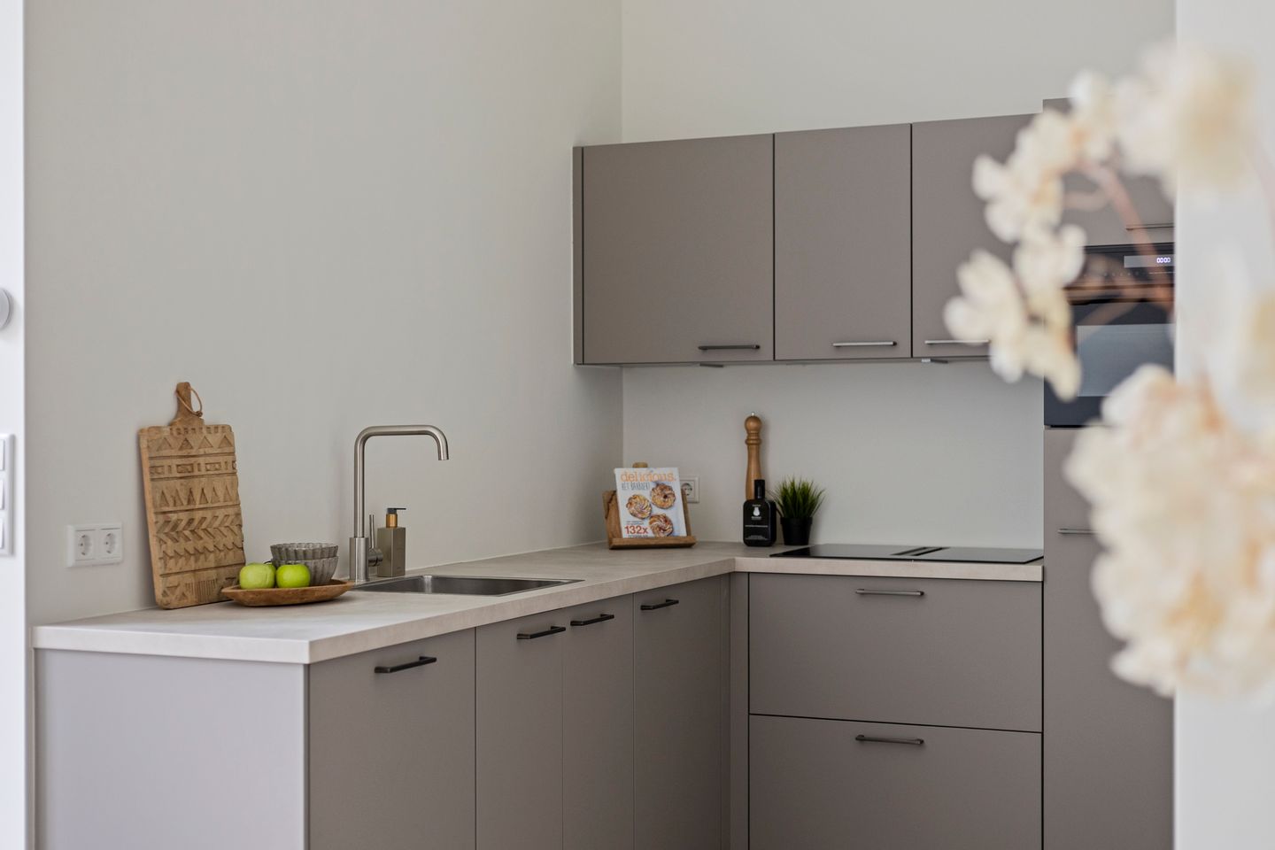 Photo 14 of Mr. van Coothstraat 31-B