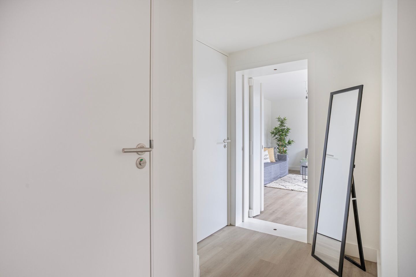 Photo 14 of Mr. van Coothstraat 31-D