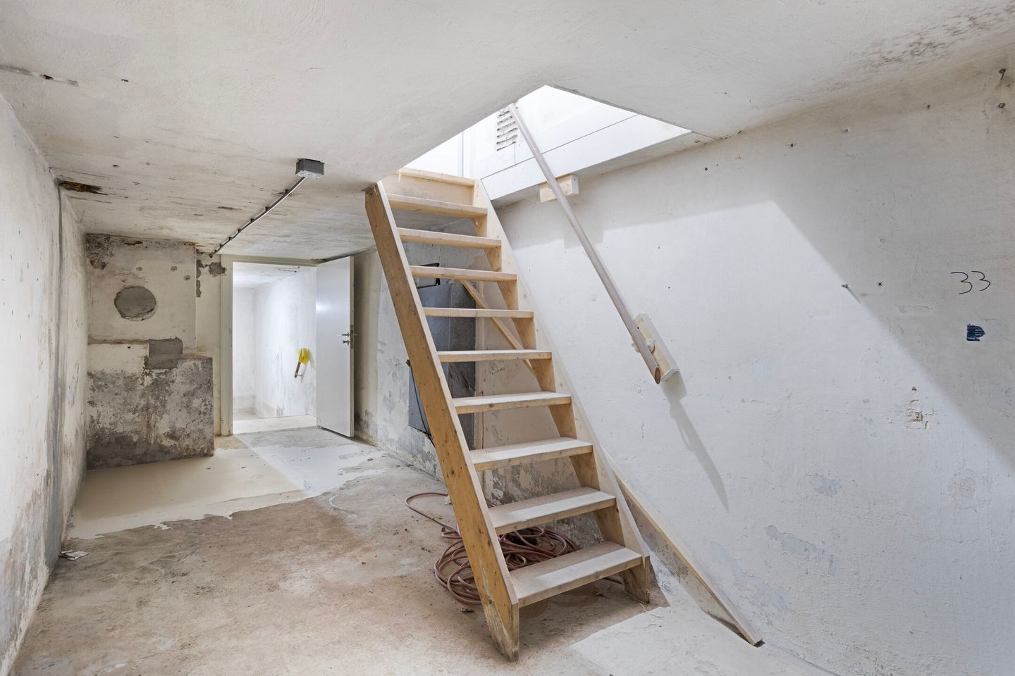 Photo 25 of Mr. van Coothstraat 31-D