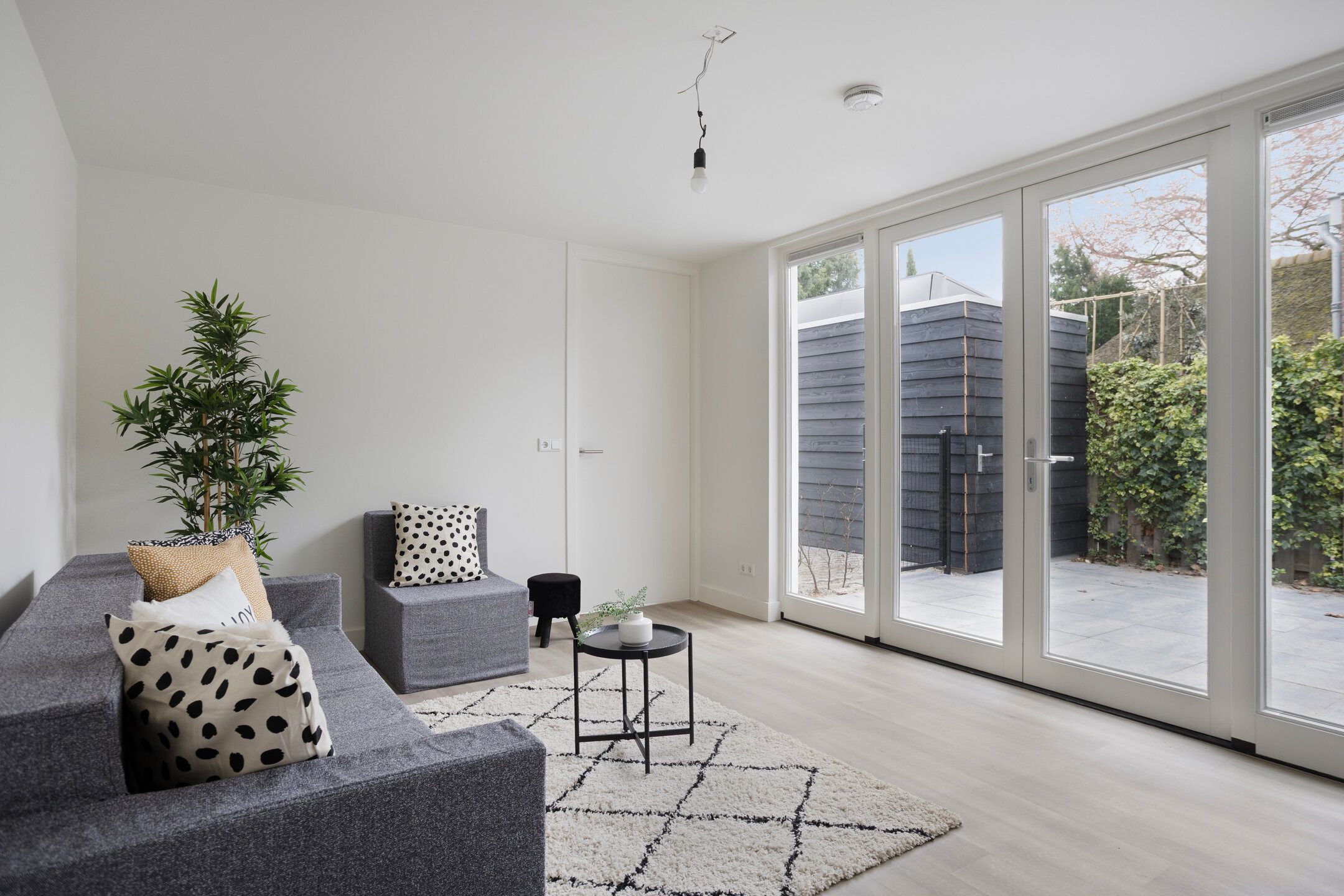 Photo 15 of Mr. van Coothstraat 31-D