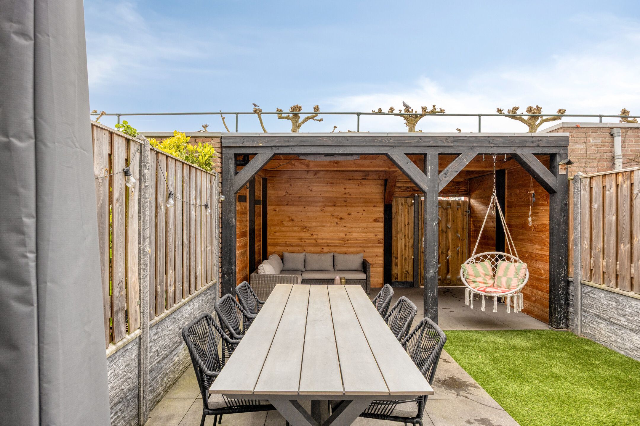 Energy-Efficient Terraced Home with Garage in Breda — 30