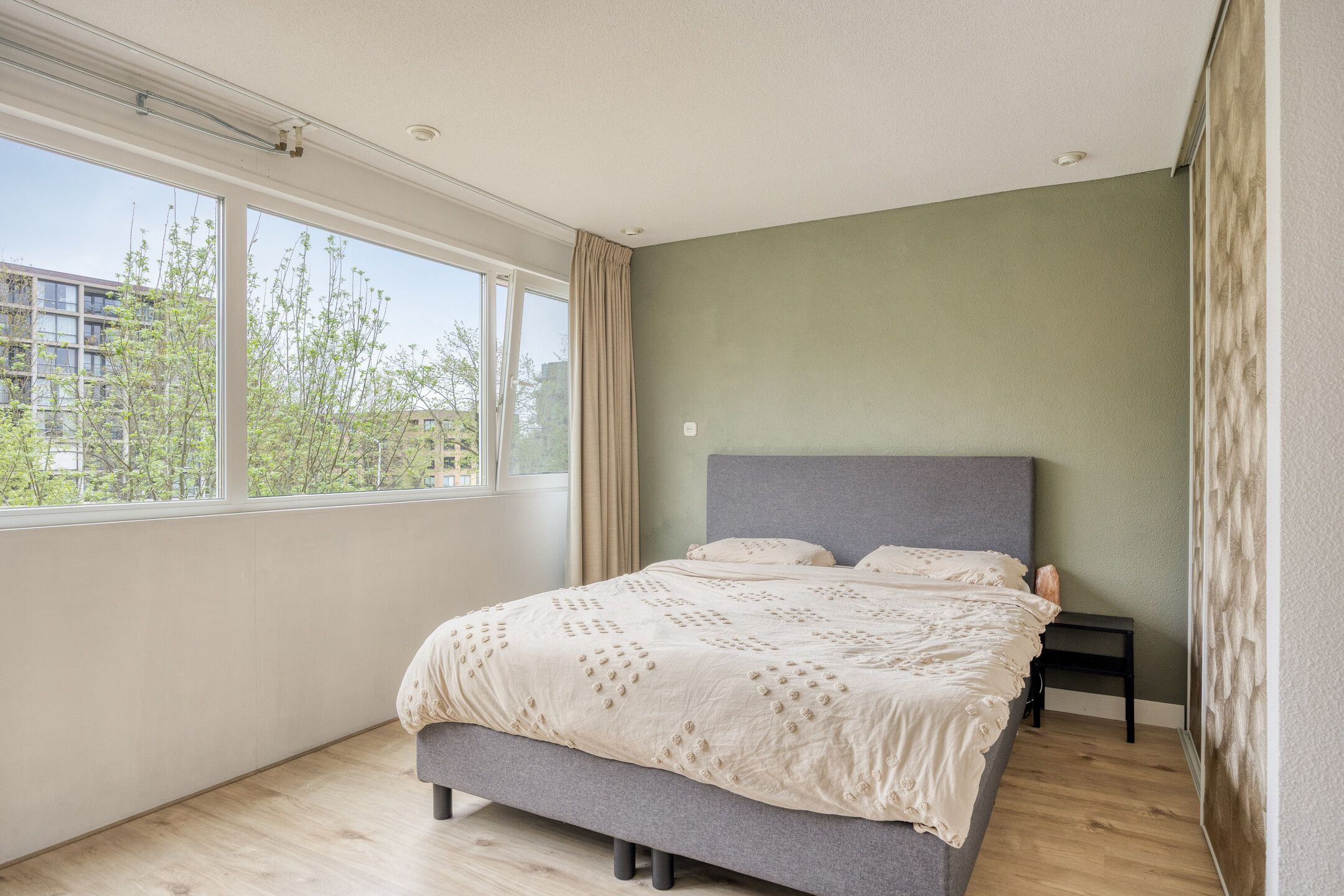 Energy-Efficient Terraced Home with Garage in Breda — 27