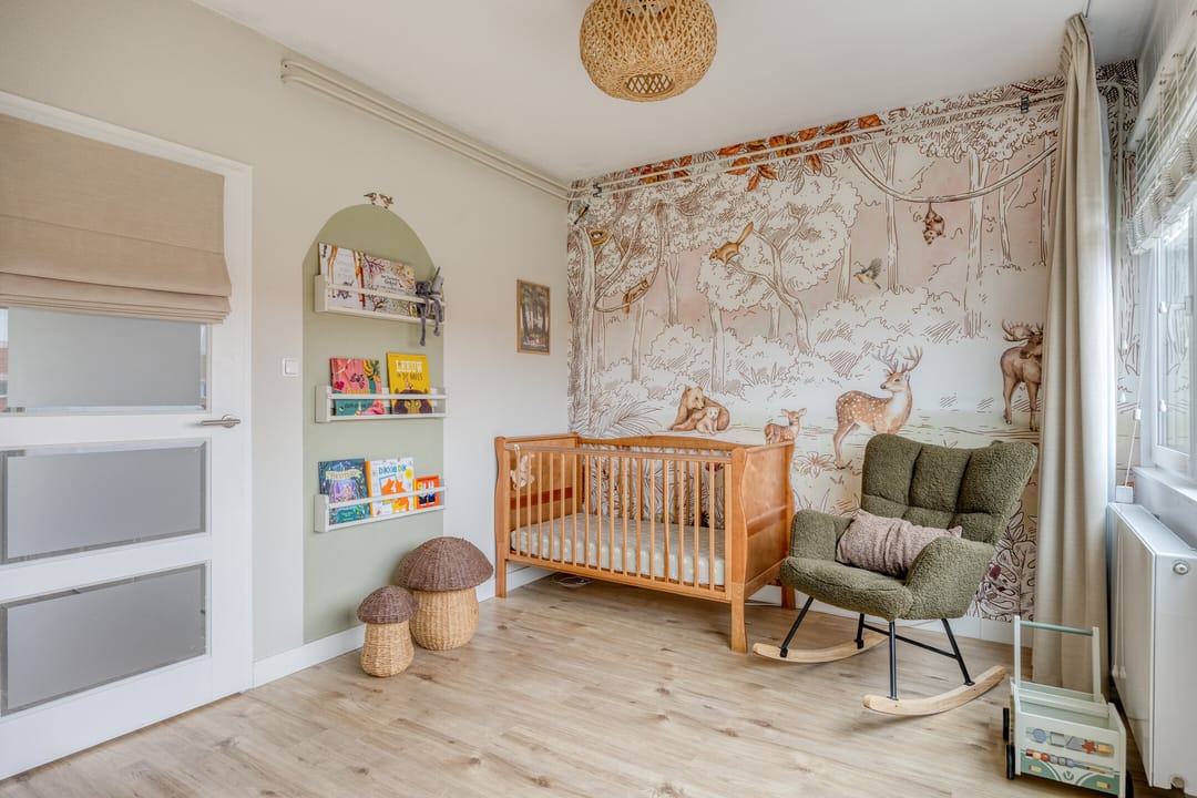 Energy-Efficient Terraced Home with Garage in Breda — 23