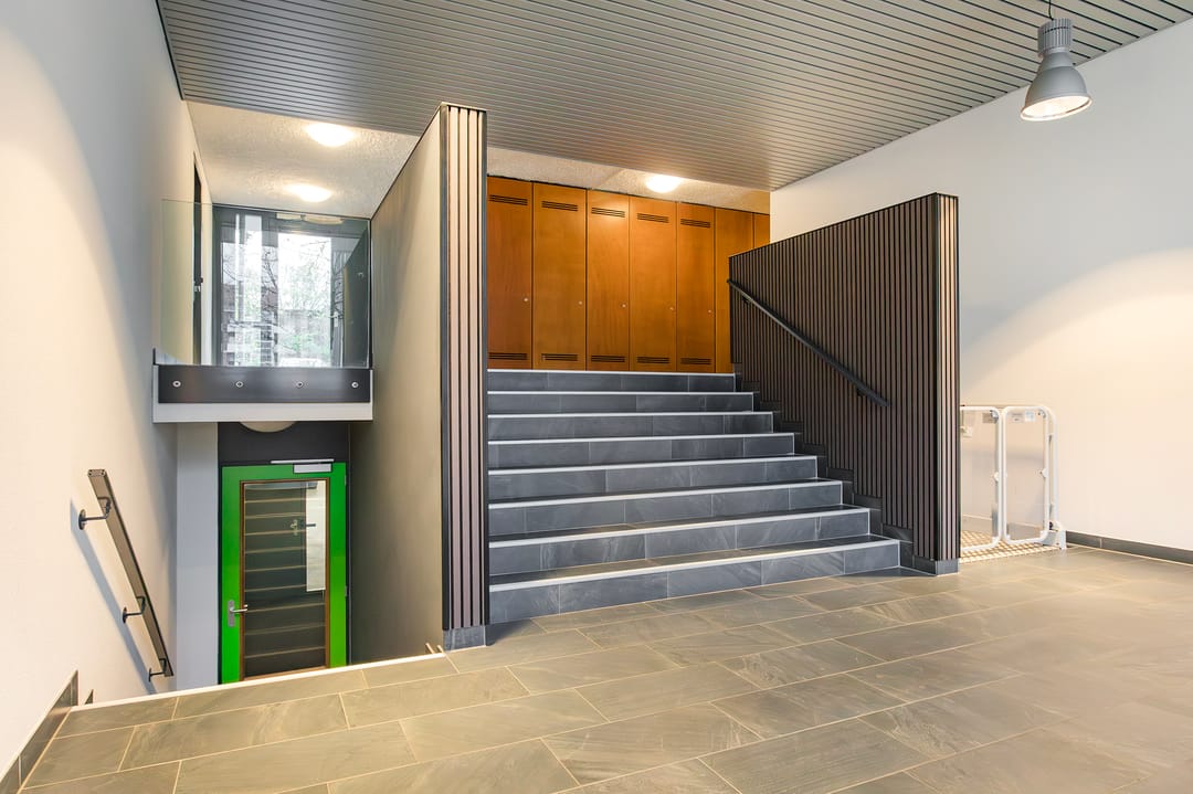 Bright 4-Room Apartment with Terrace and Private Parking in Amsterdam West — 28