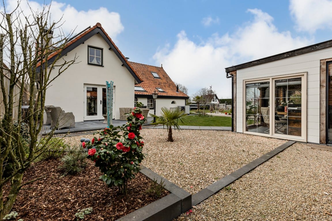 Renovated Character Semi-Bungalow with Large Garden in Forest Setting — 33
