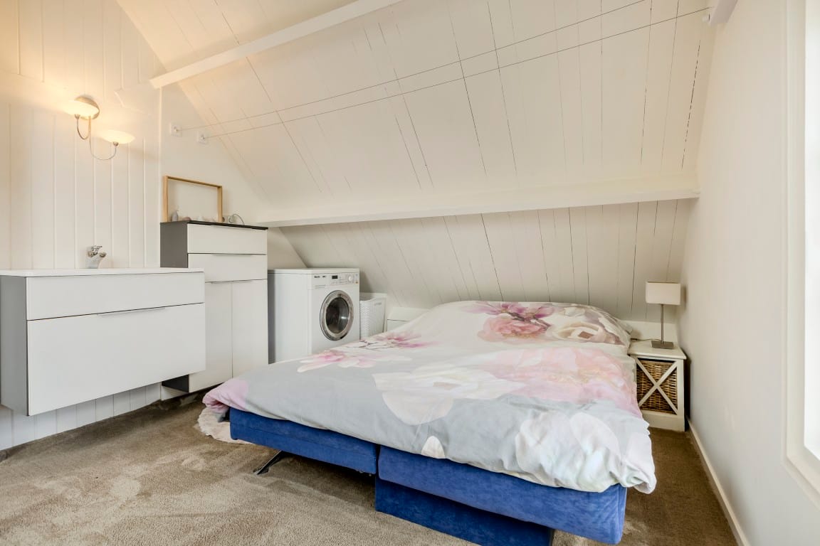 Renovated Character Semi-Bungalow with Large Garden in Forest Setting — 29