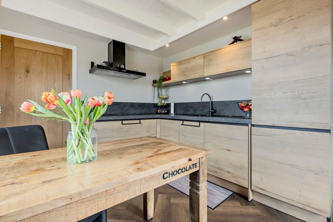 Renovated Character Semi-Bungalow with Large Garden in Forest Setting — 15