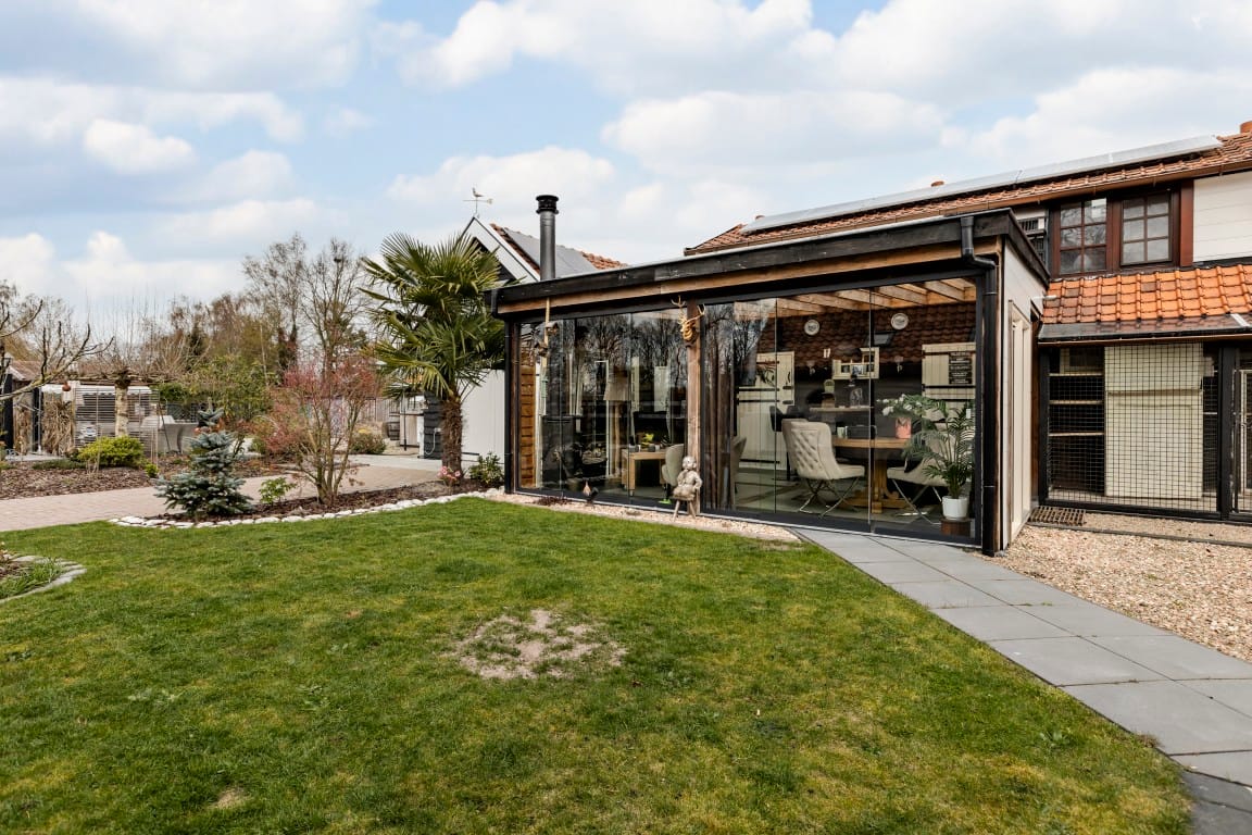 Renovated Character Semi-Bungalow with Large Garden in Forest Setting — 40