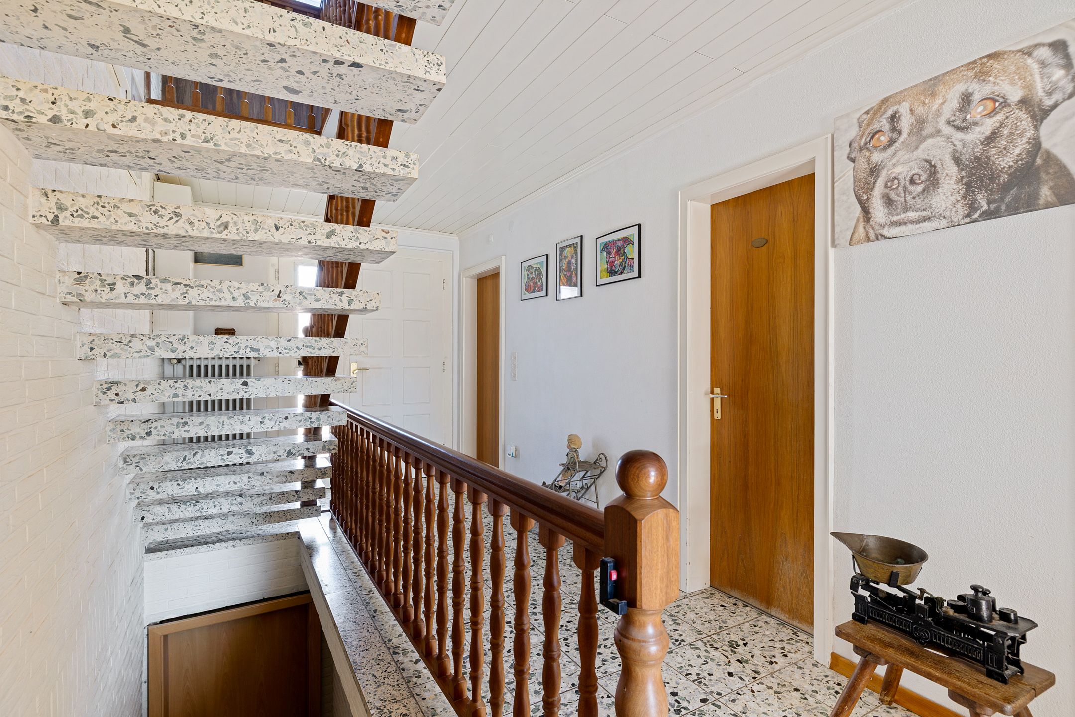 Spacious detached family home with large enclosed garden in Sustrum — 15