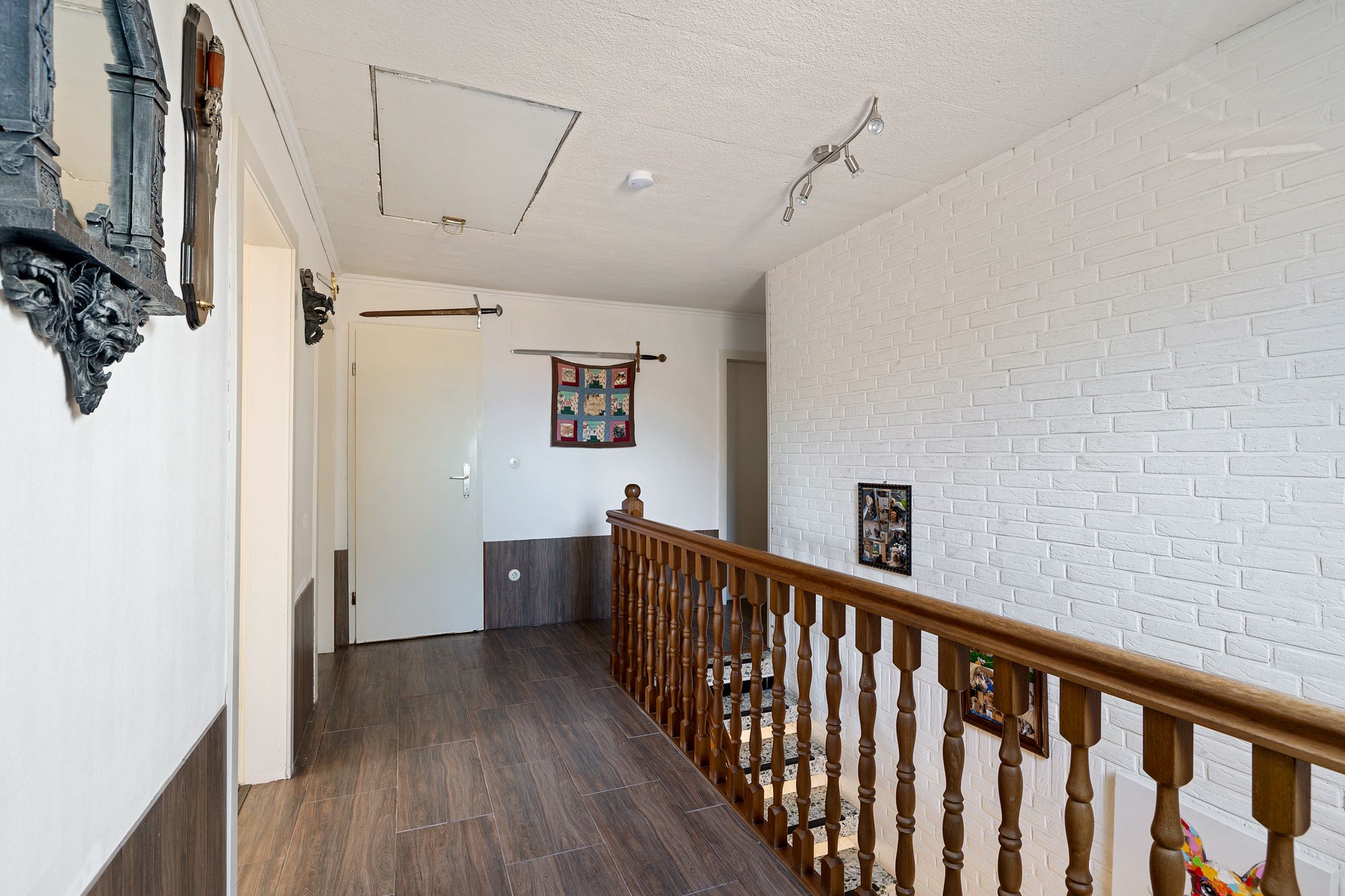 Spacious detached family home with large enclosed garden in Sustrum — 12