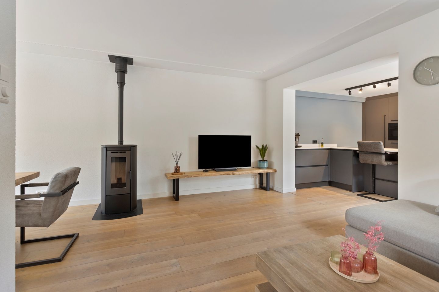 Photo 4 of Leemweg 107