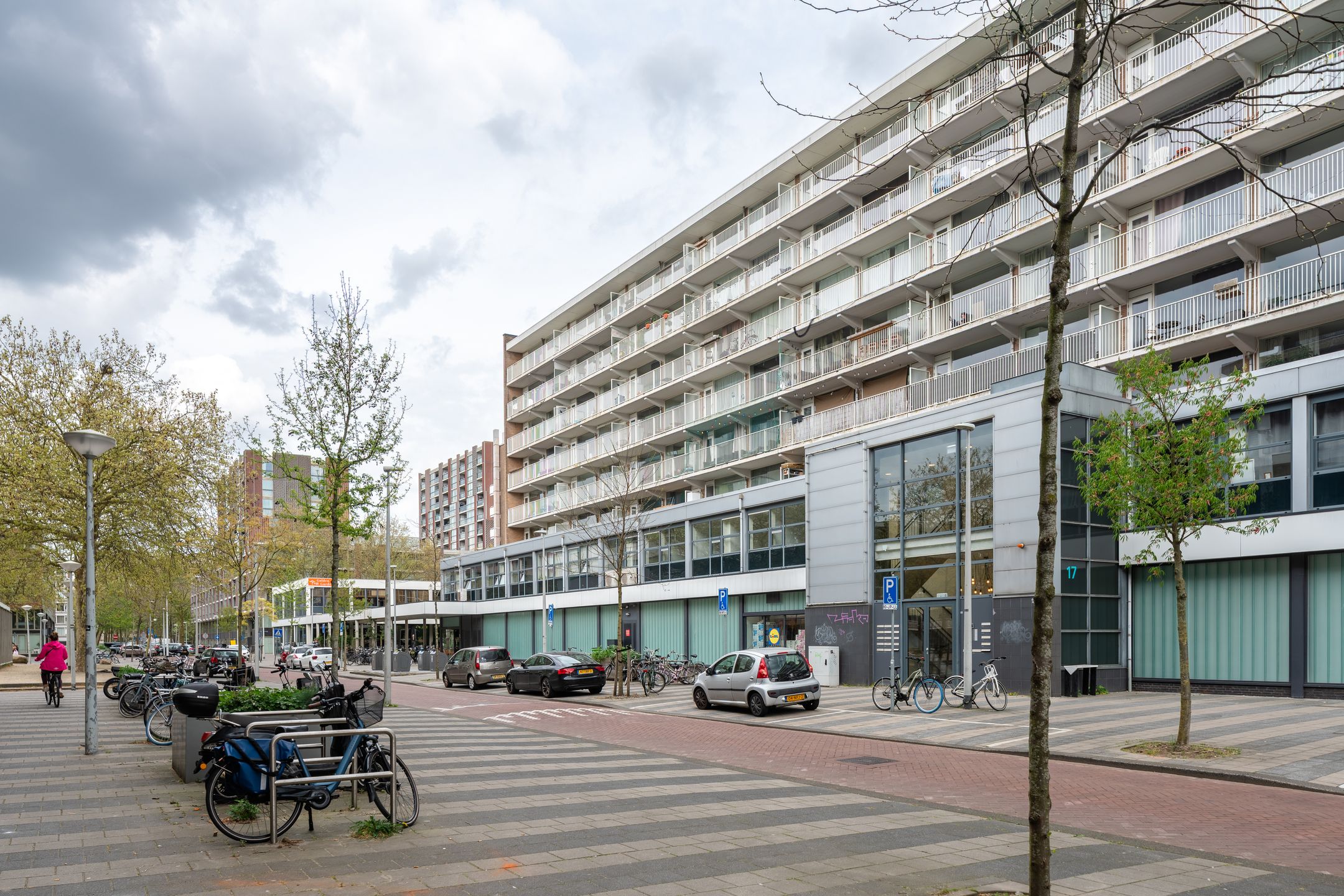 Foto 27 van Overschiestraat 17-D3