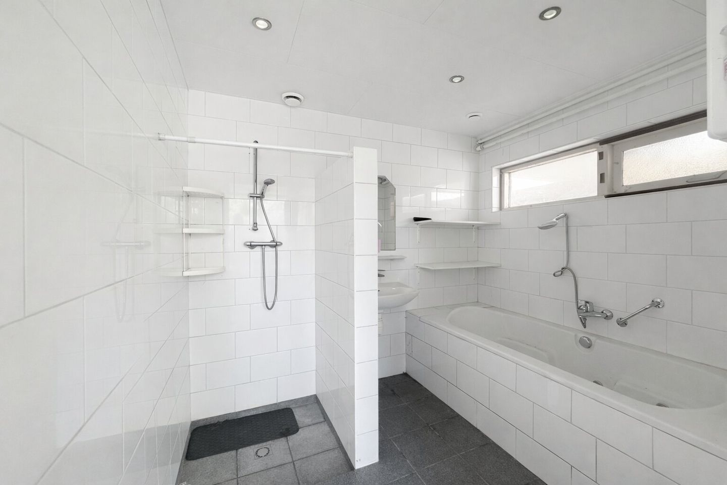 Photo 19 of Hapertseweg 7