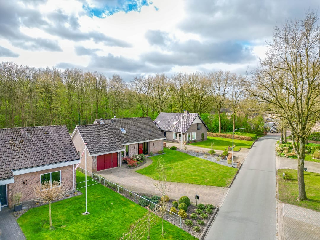 Spacious detached home with ground floor bedroom and garage — 53