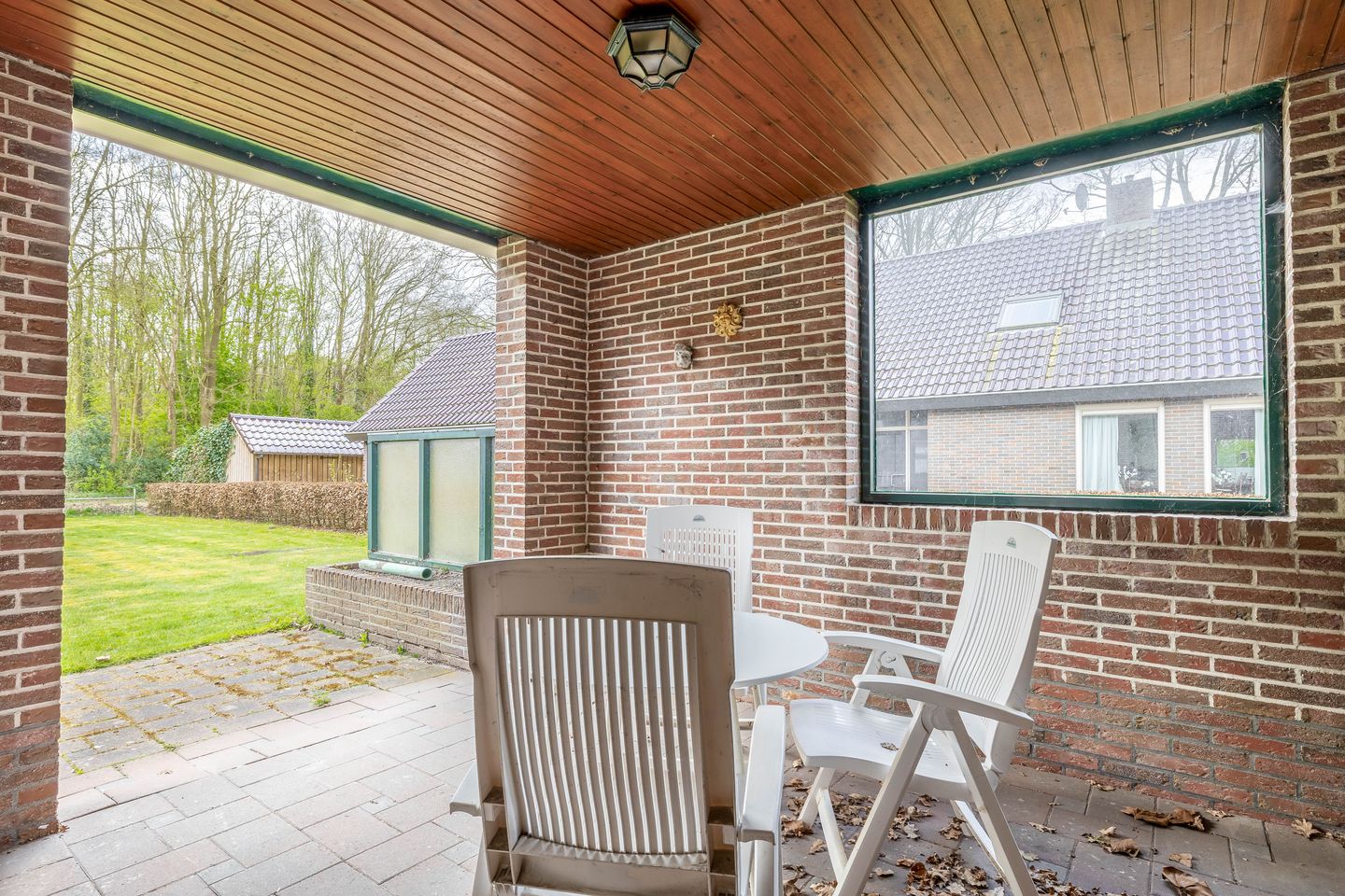 Spacious detached home with ground floor bedroom and garage — 25